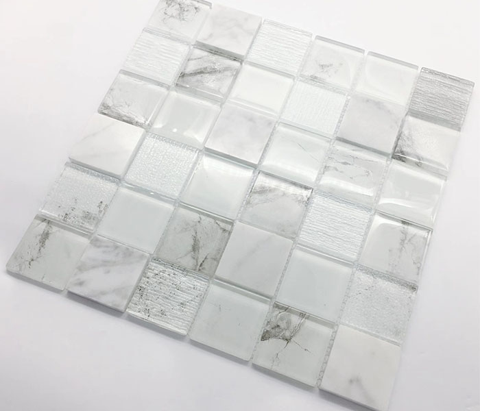 Favorable Price Kitchen Backsplash Back Splash Wall Tiles Square Shape Glass Mosaic